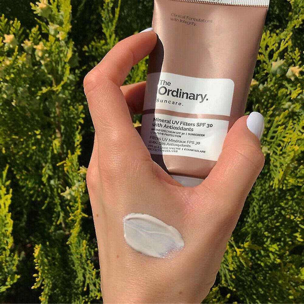 The Ordinary Sunscreen Mineral UV Filters SPF 30 sunscreen Glamour Glow